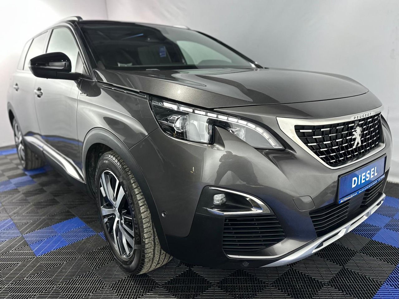 Peugeot 5008 II (2017 - ) image