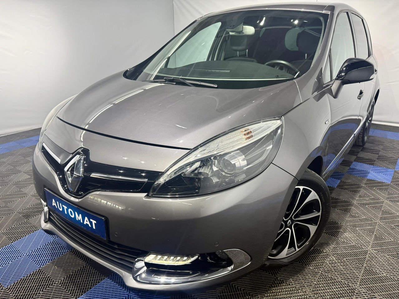 Renault Scenic III (2009 - 2016) image