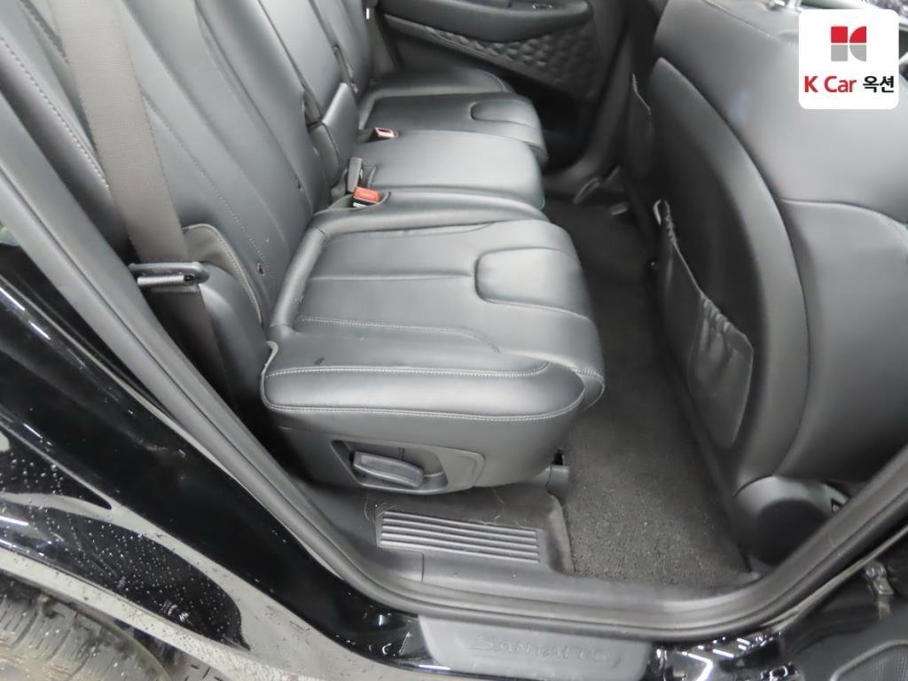 Hyundai Santa Fe IV (2018 - ) image