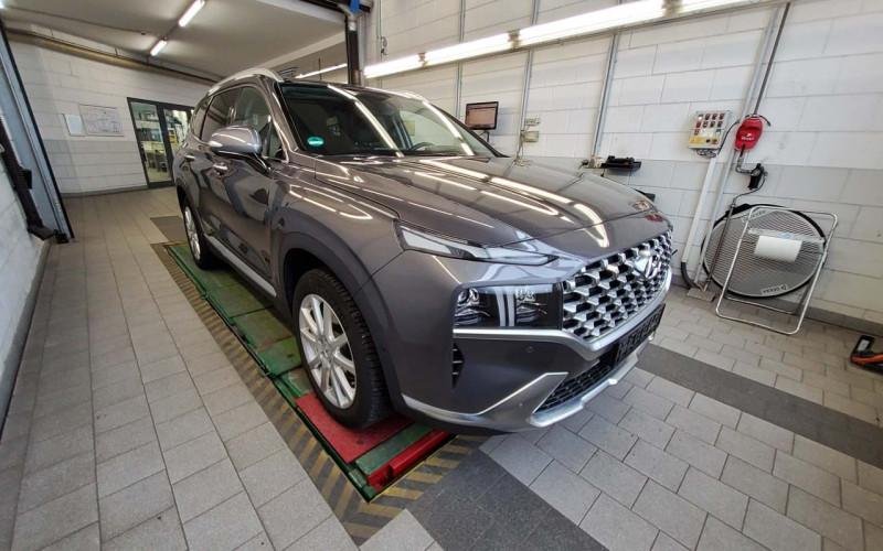 Hyundai Santa Fe IV (2018 - ) image