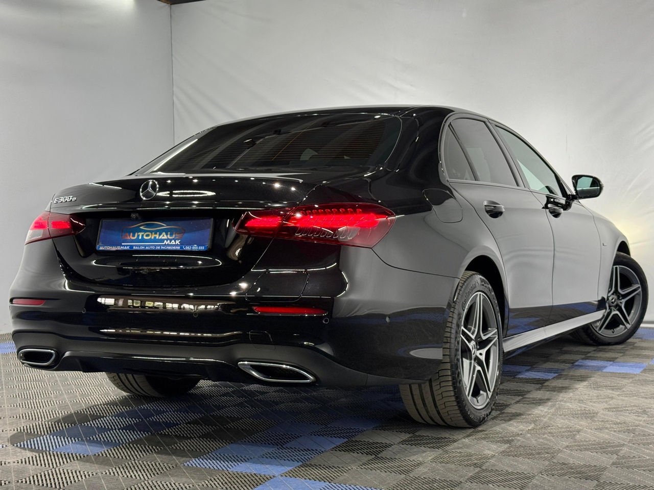 Mercedes-Benz E-Class W212 (2009 - 2016) image