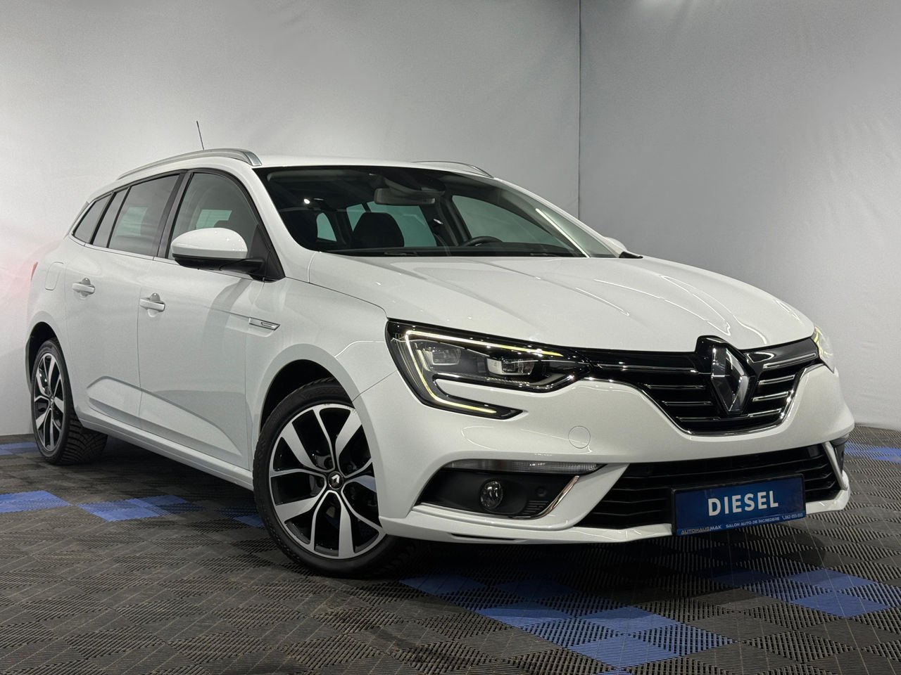 Renault Megane IV (2016 - ) image