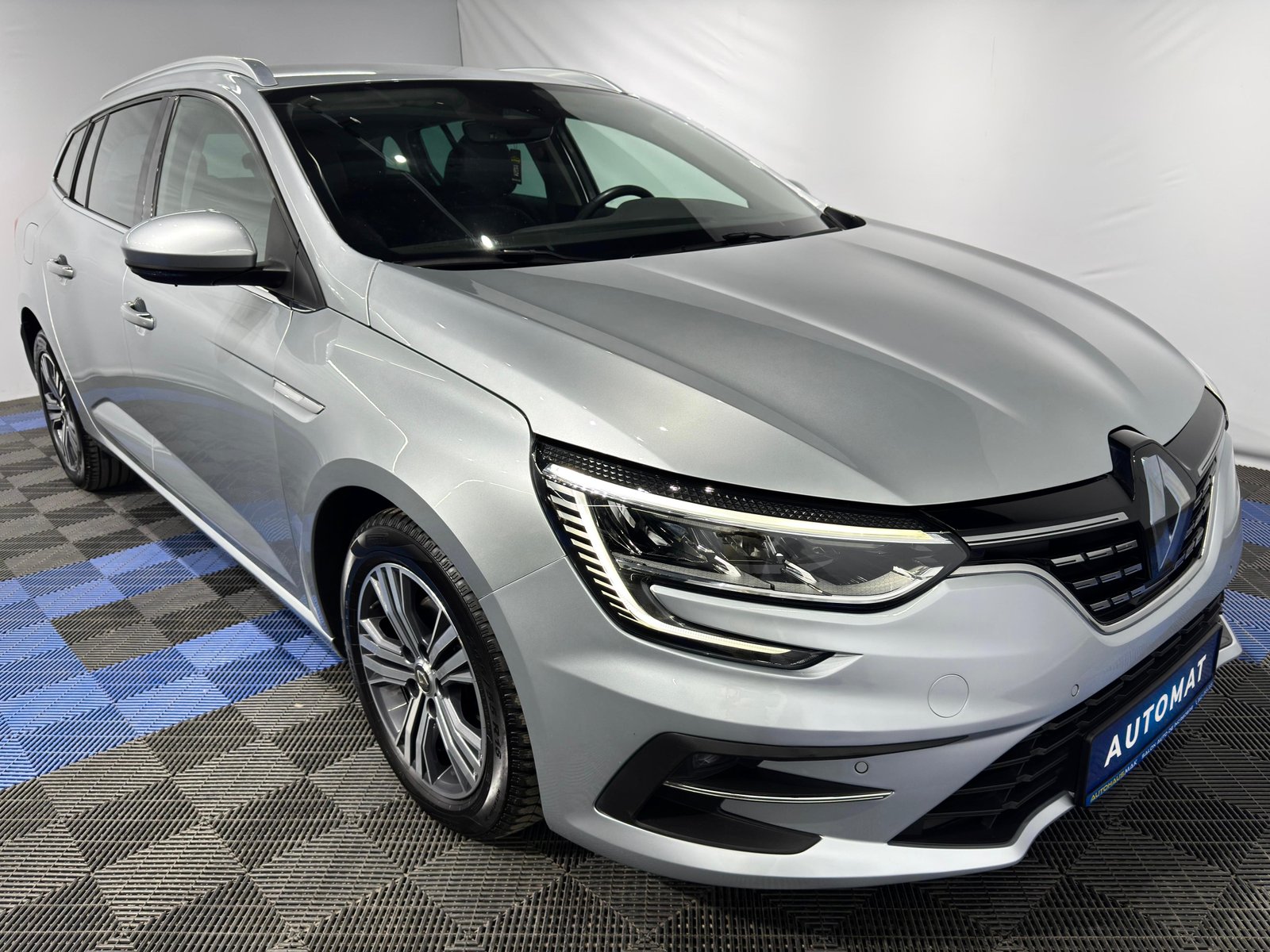 Renault Megane IV (2016 - ) image