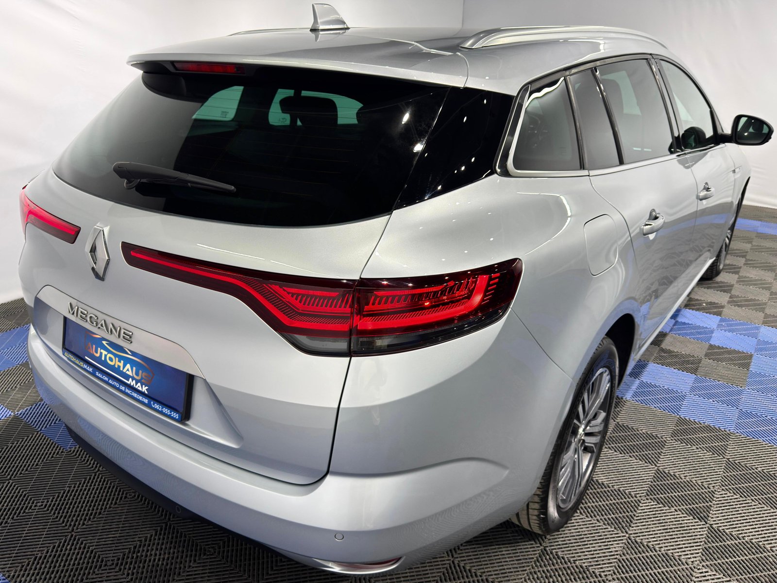 Renault Megane IV (2016 - ) image