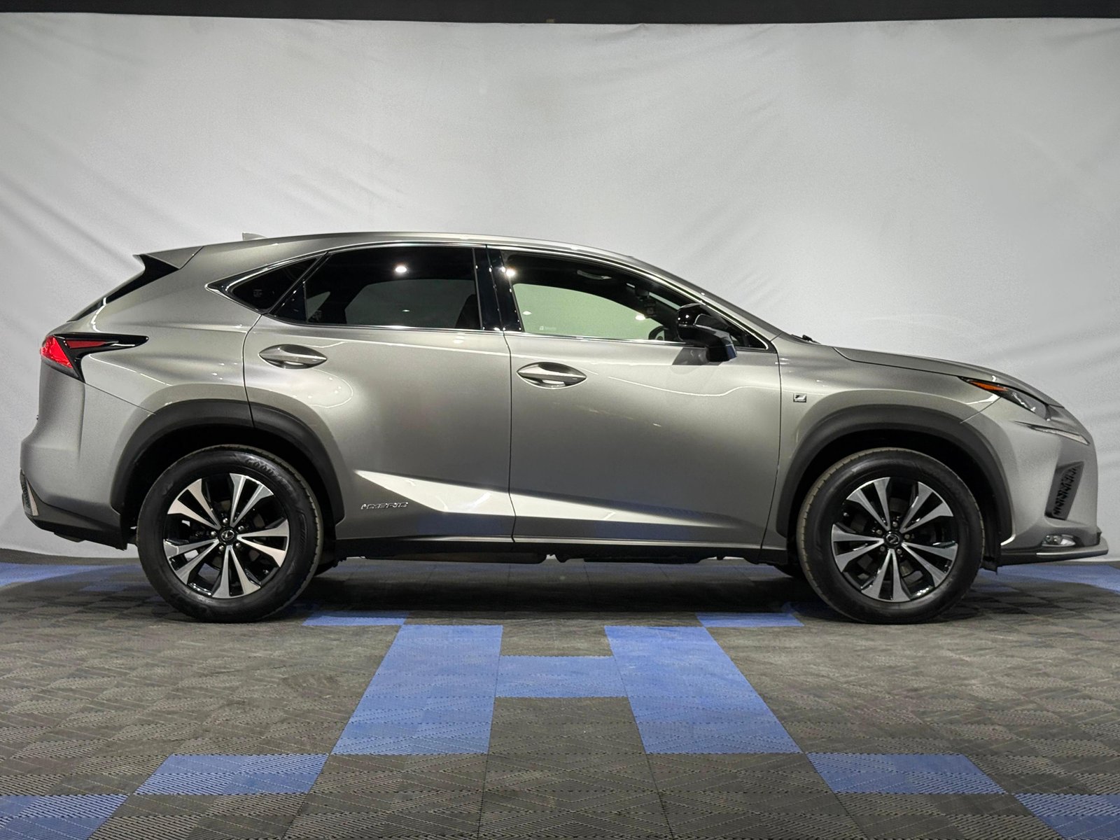 Lexus NX I (2014 - 2021) image