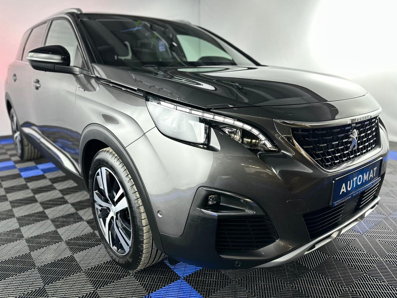 Peugeot 5008 II (2017 - ) image