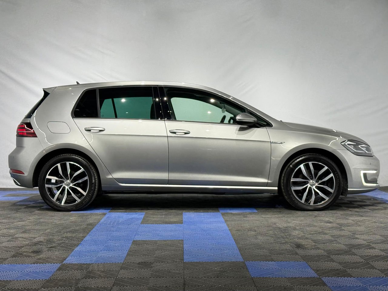 Volkswagen Golf VII (2012 - 2020) image