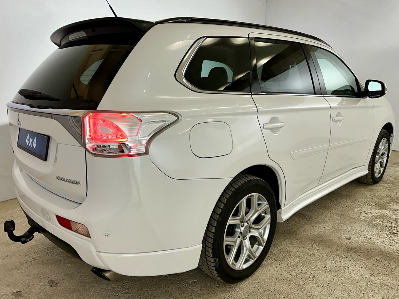 Mitsubishi Outlander III (2012 - 2021) image