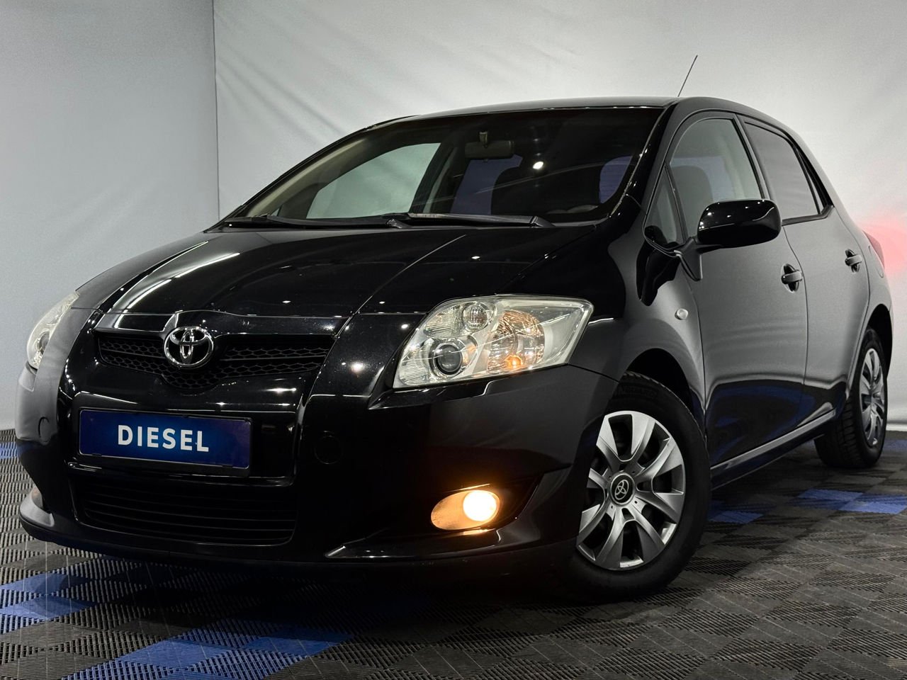 Toyota Auris 2006 - 2012 image