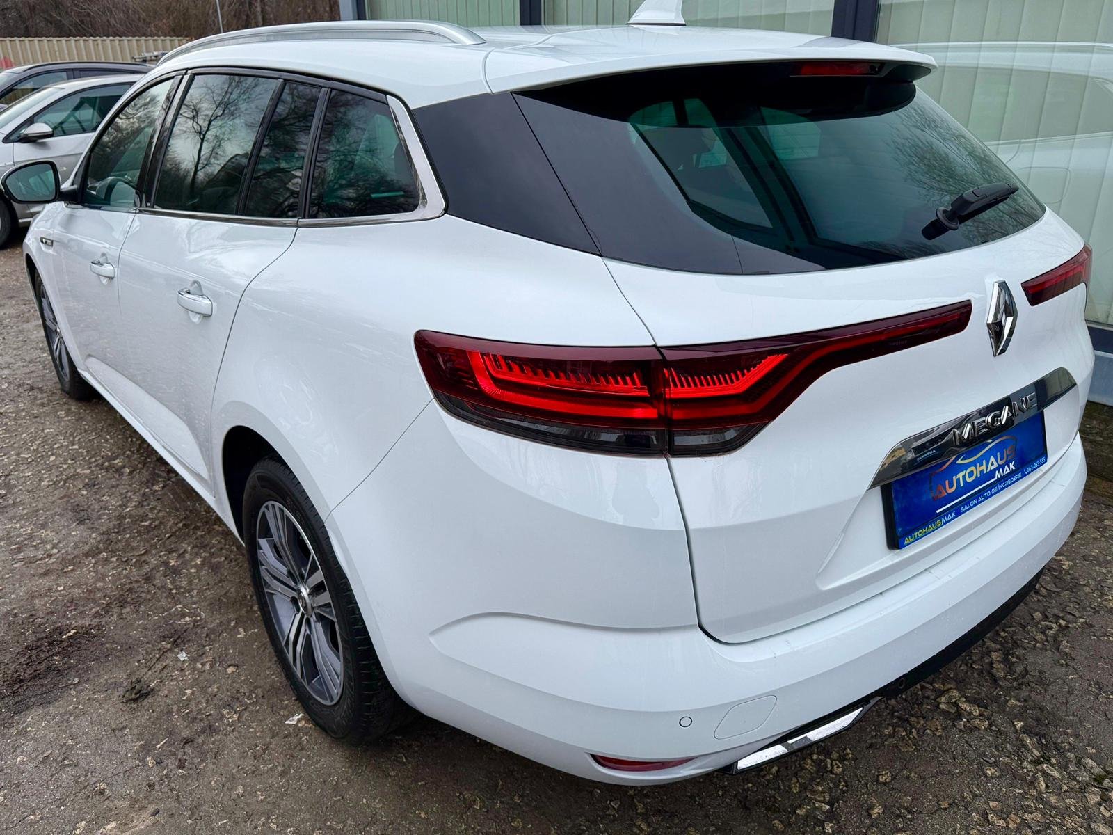 Renault Megane IV (2016 - ) image