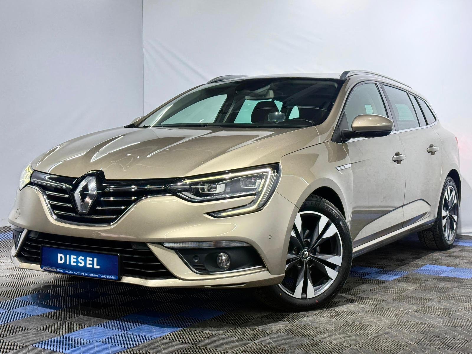 Renault Megane IV (2016 - ) image