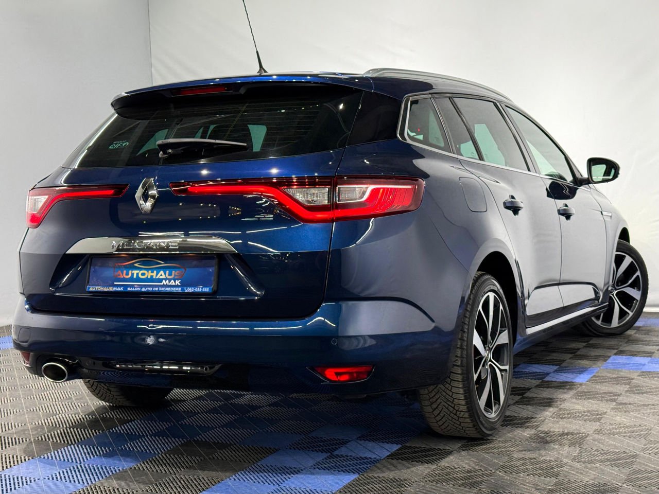 Renault Megane IV (2016 - ) image