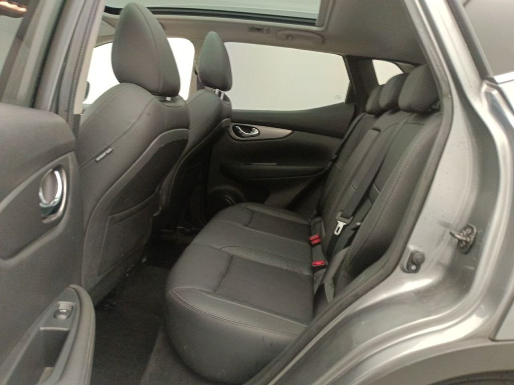 Nissan Qashqai J11 (2013 - 2021) image