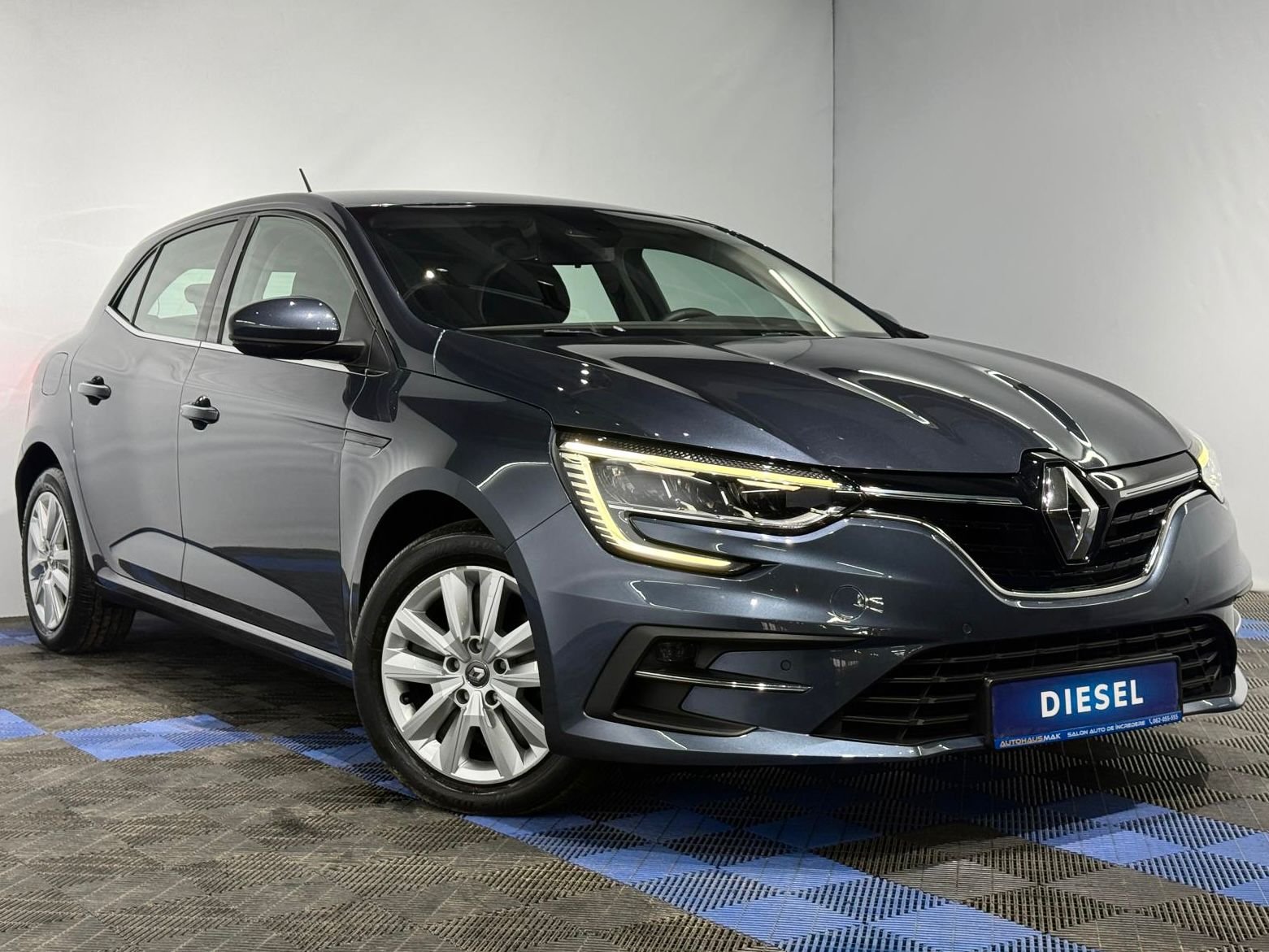 Renault Megane IV (2016 - ) image