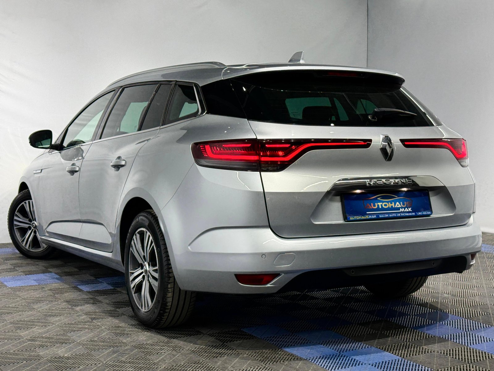 Renault Megane IV (2016 - ) image