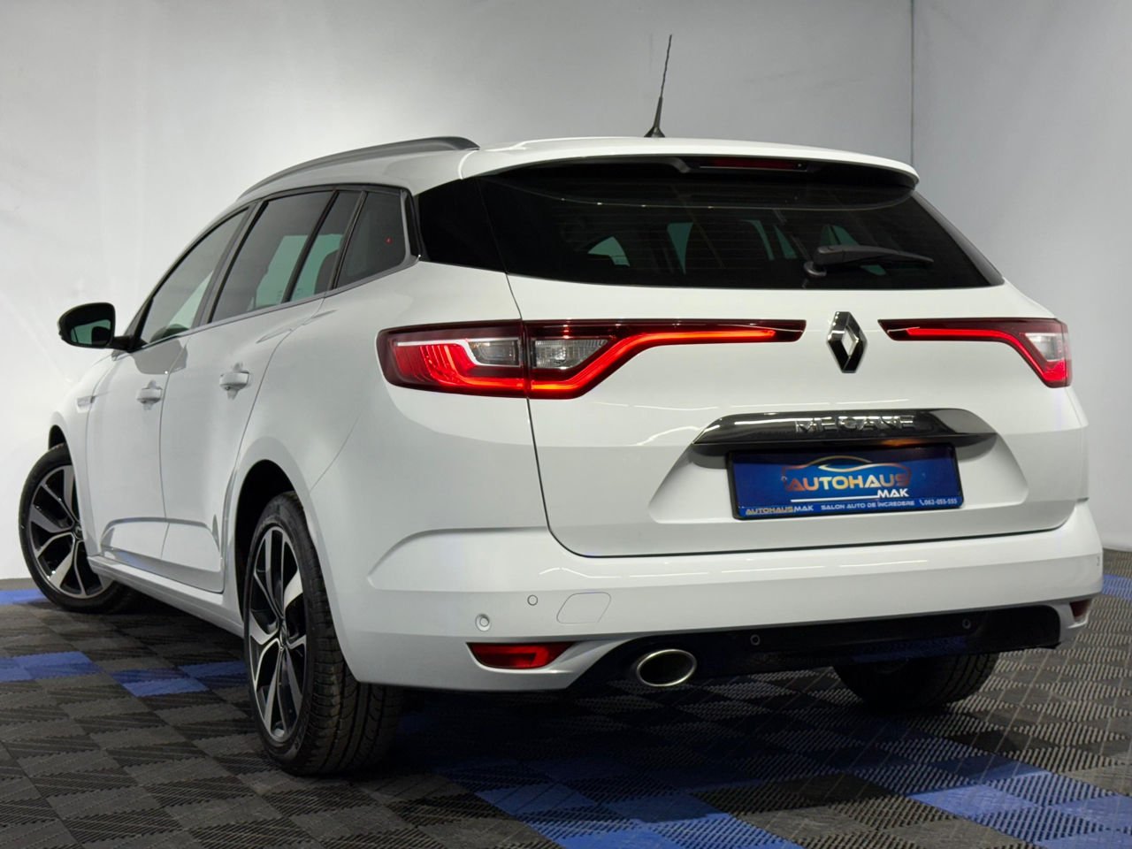 Renault Megane IV (2016 - ) image