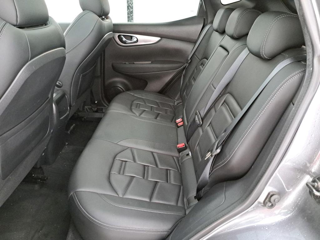 Nissan Qashqai J11 (2013 - 2021) image