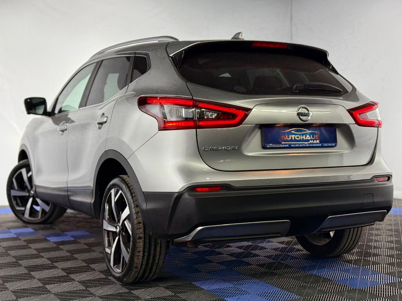 Nissan Qashqai J11 (2013 - 2021) image