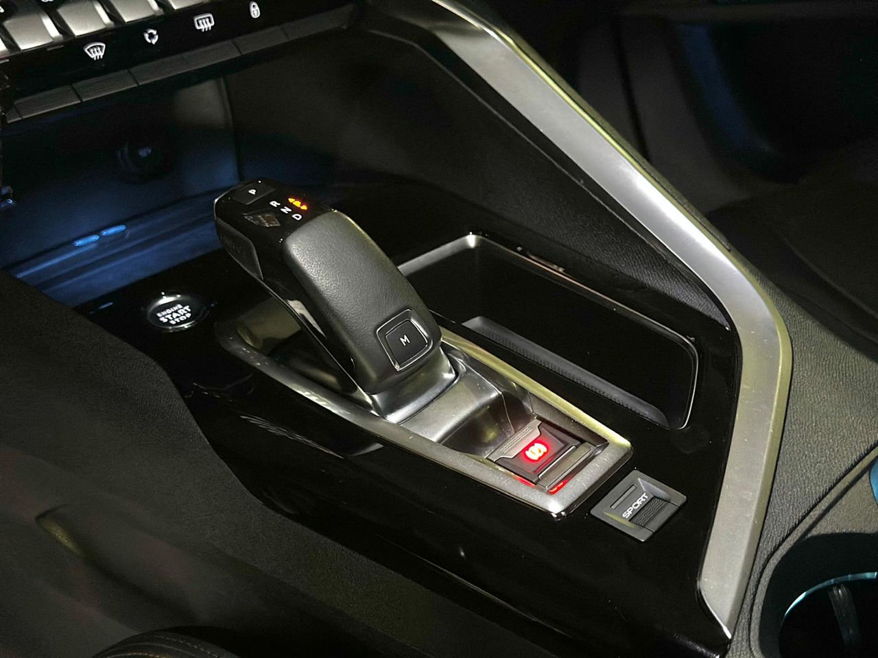 Peugeot 5008 II (2017 - ) image