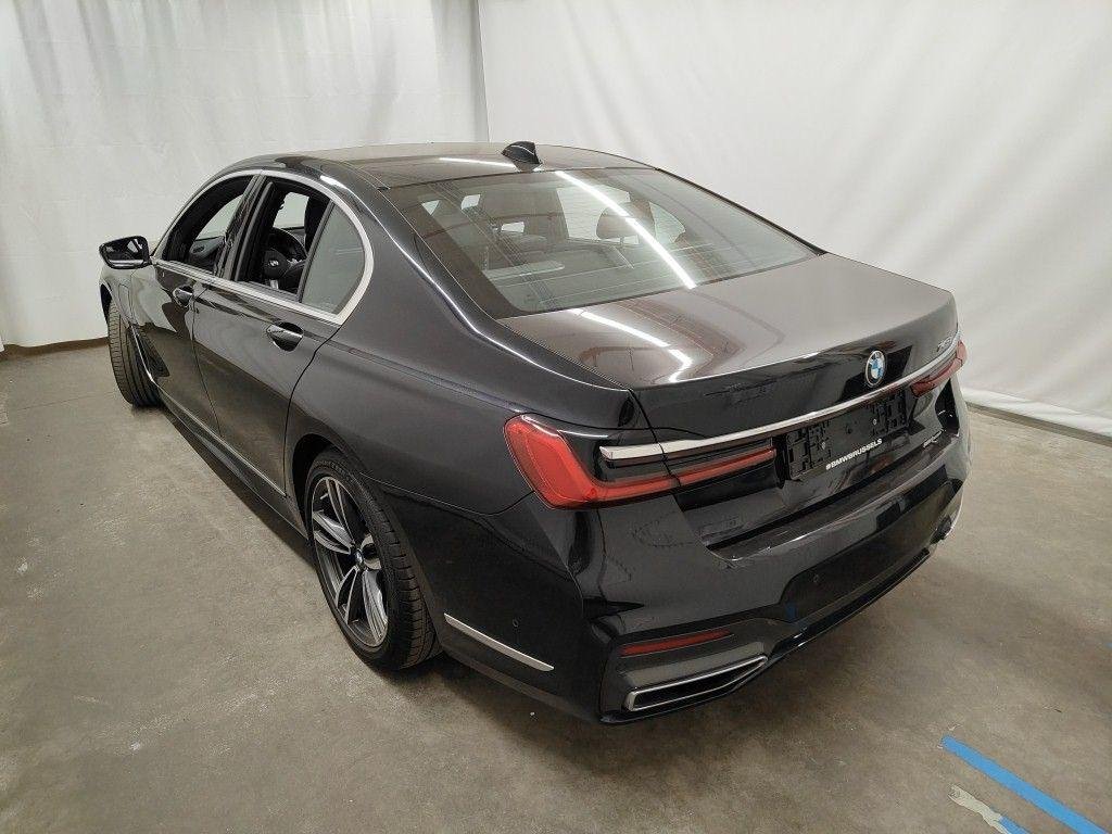 BMW 7 Series G11/G12 (2015 - ) image