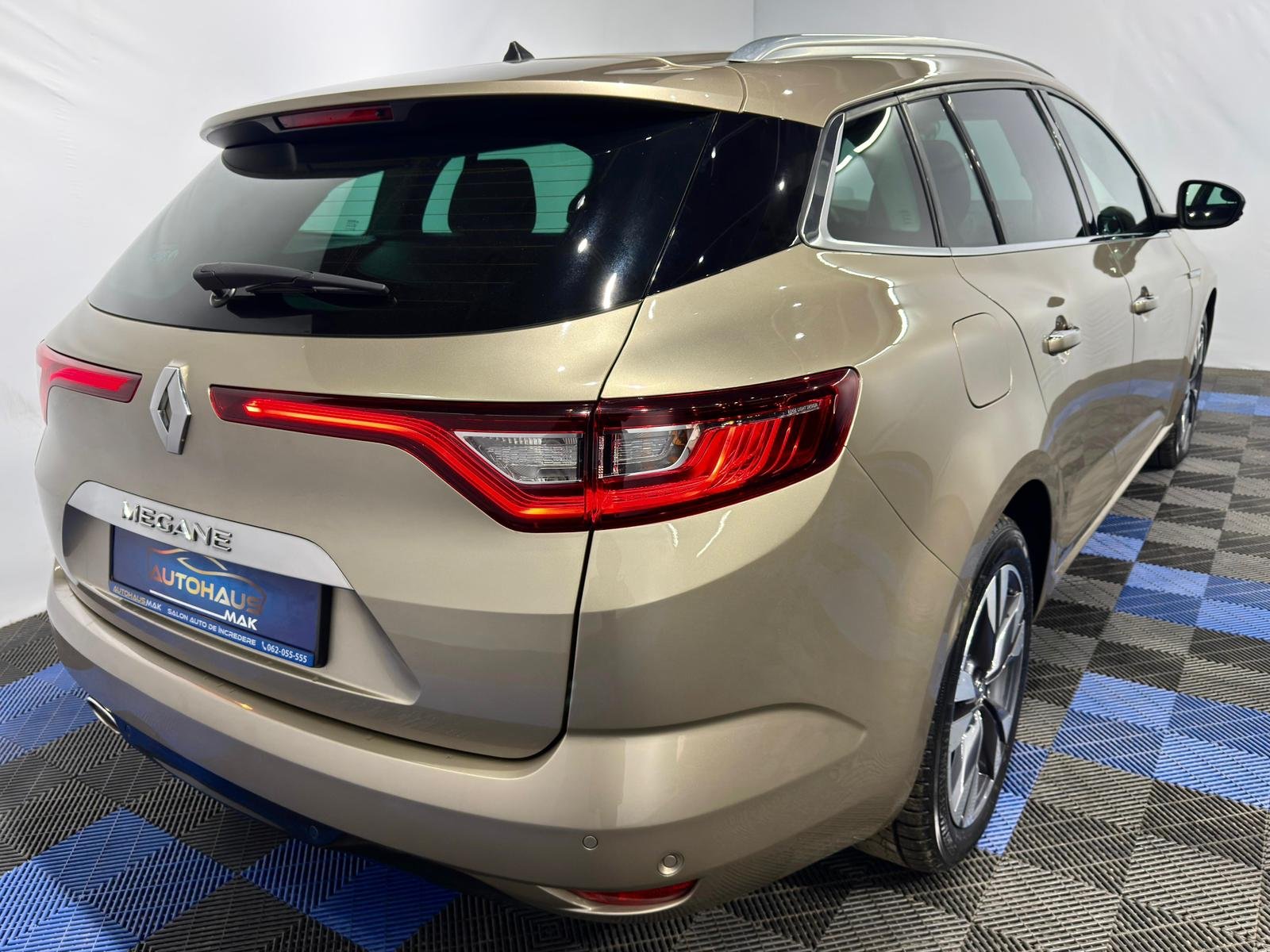 Renault Megane IV (2016 - ) image