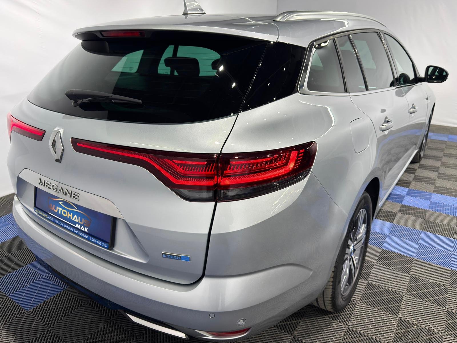 Renault Megane IV (2016 - ) image