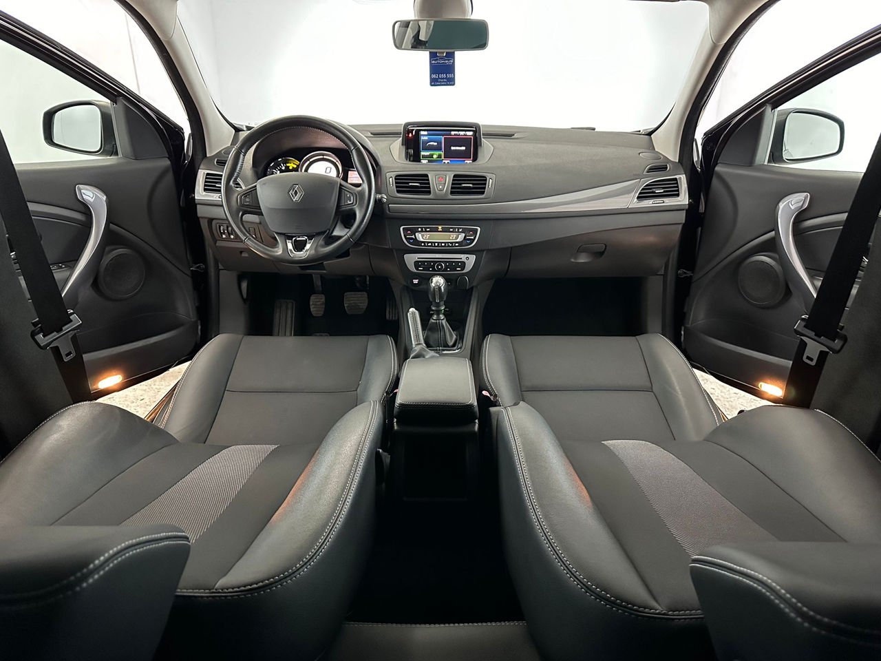 Renault Megane III (2008 - 2016) image