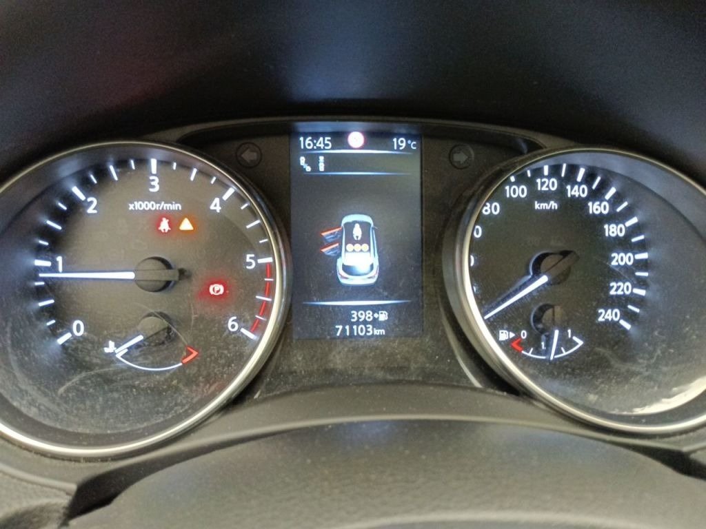 Nissan Qashqai J11 (2013 - 2021) image