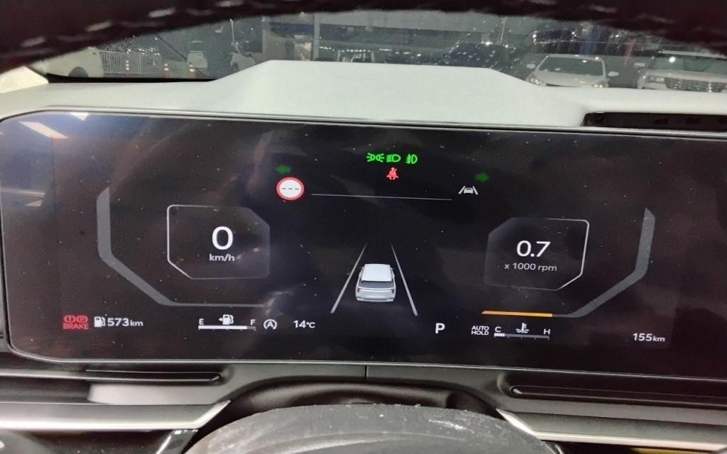 Kia Carnival IV (2020 - ) image