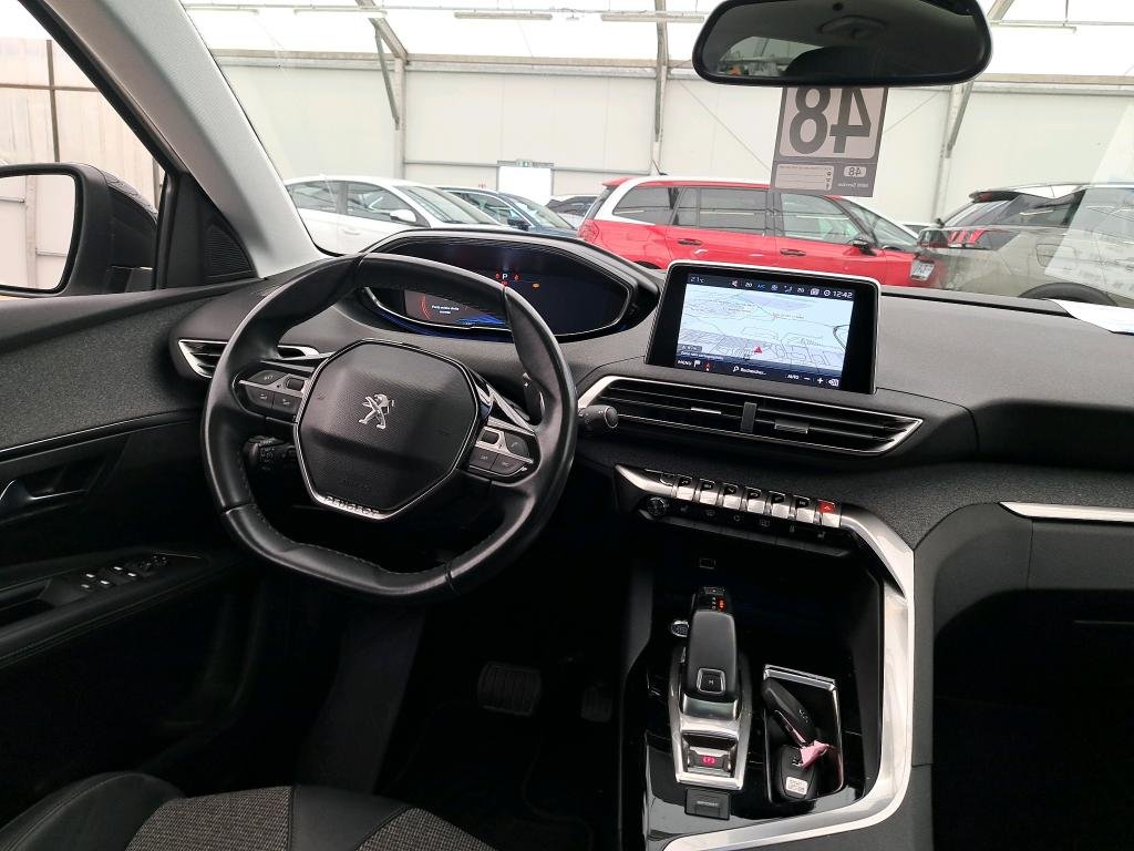 Peugeot 3008 II (2016 - ) image