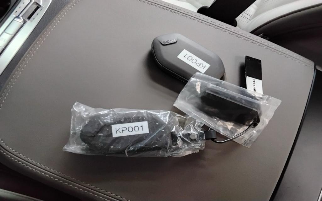 Kia Carnival IV (2020 - ) image