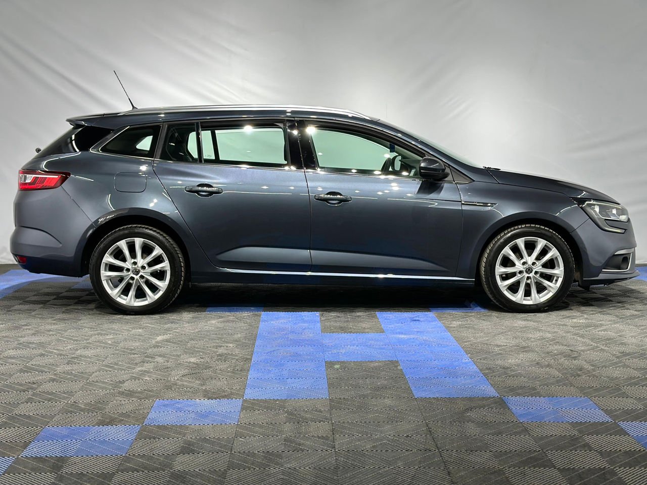 Renault Megane IV (2016 - ) image