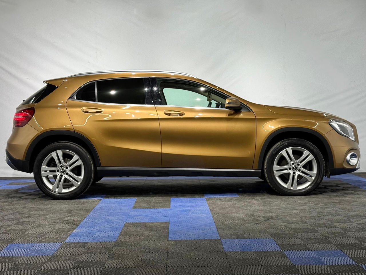 Mercedes-Benz GLA-Class X156 (2013 - 2019) image