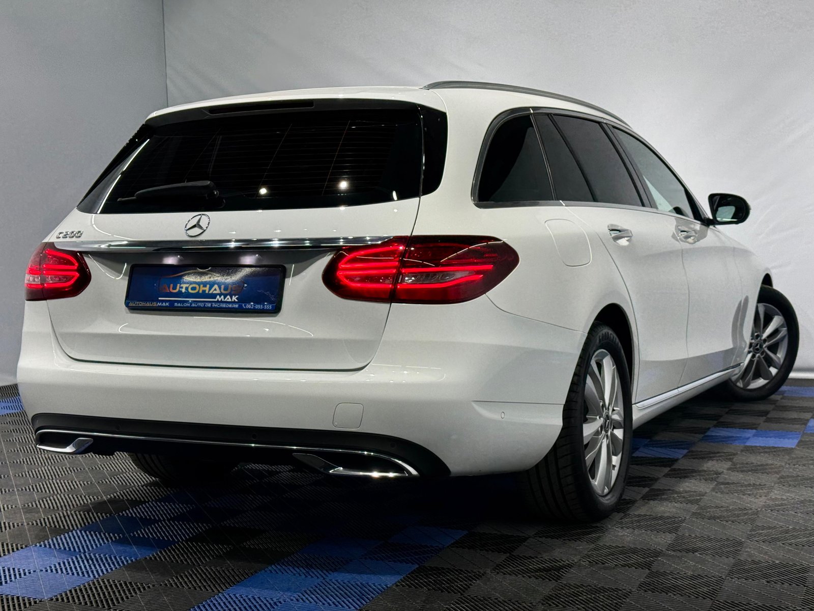 Mercedes-Benz C-Class W205 (2014 - 2021) image