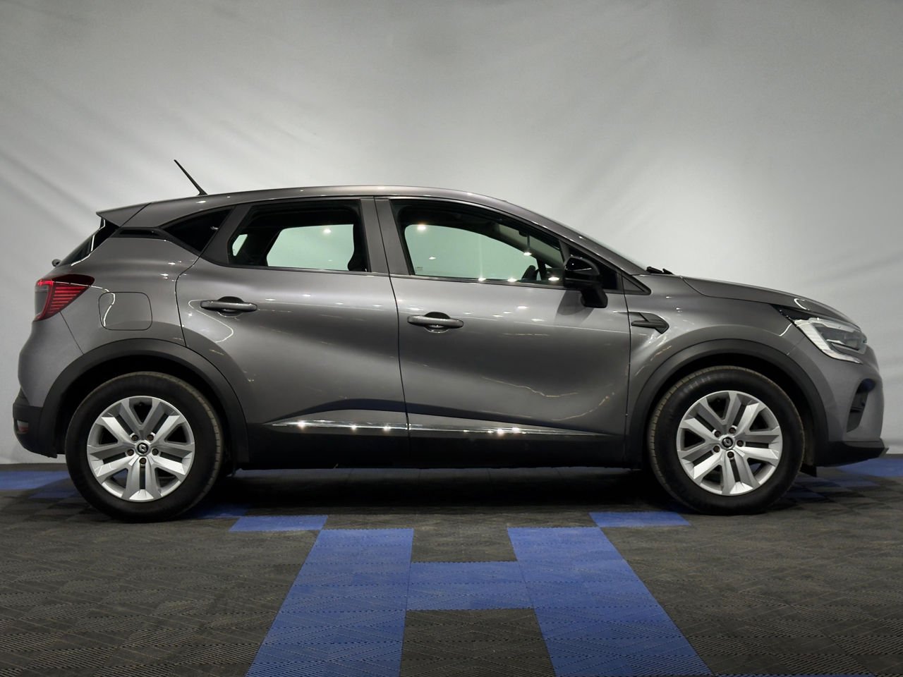 Renault Captur I (2013 - ) image