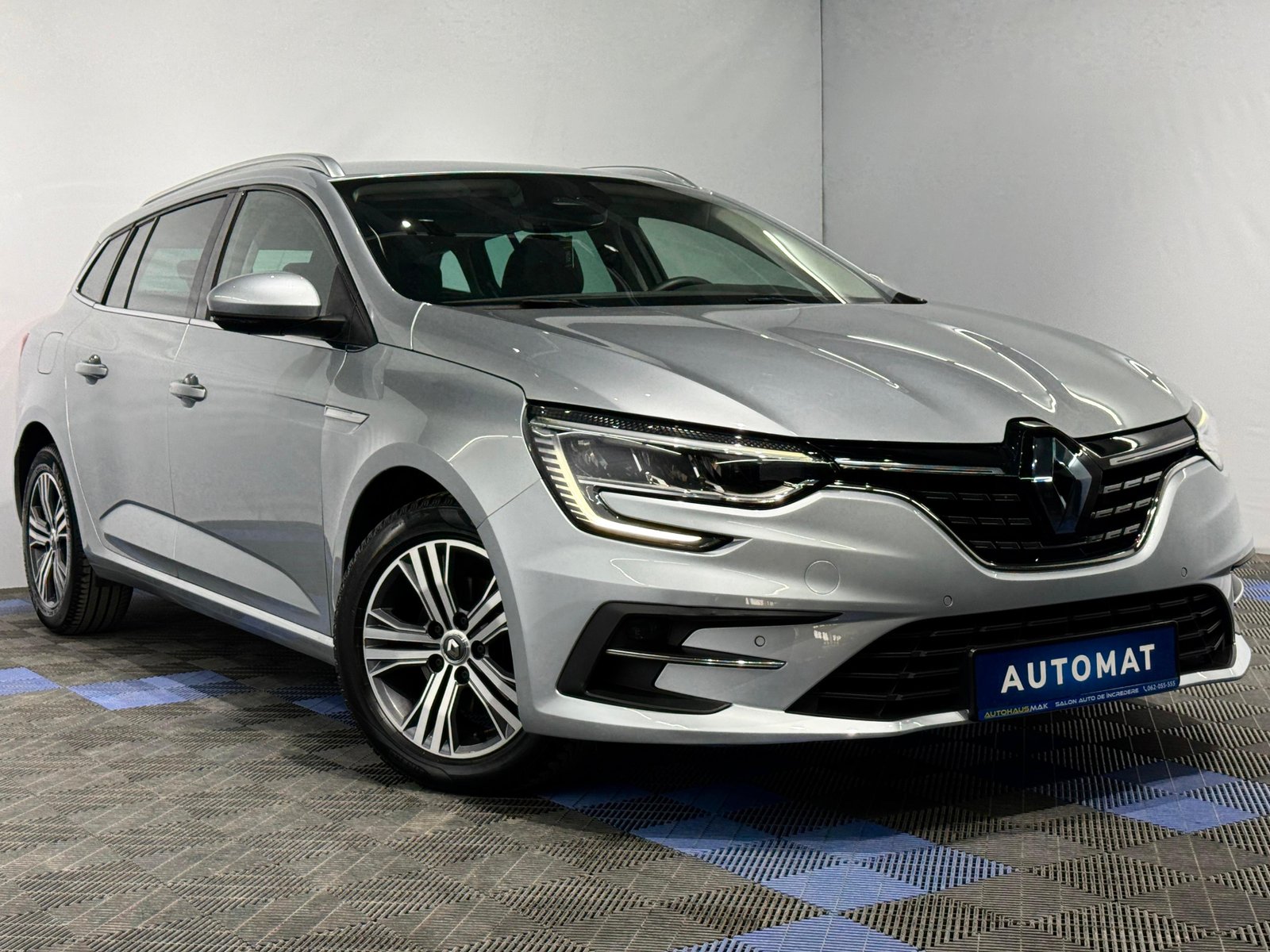 Renault Megane IV (2016 - ) image