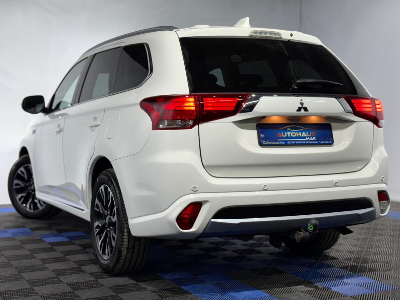 Mitsubishi Outlander III (2012 - 2021) image