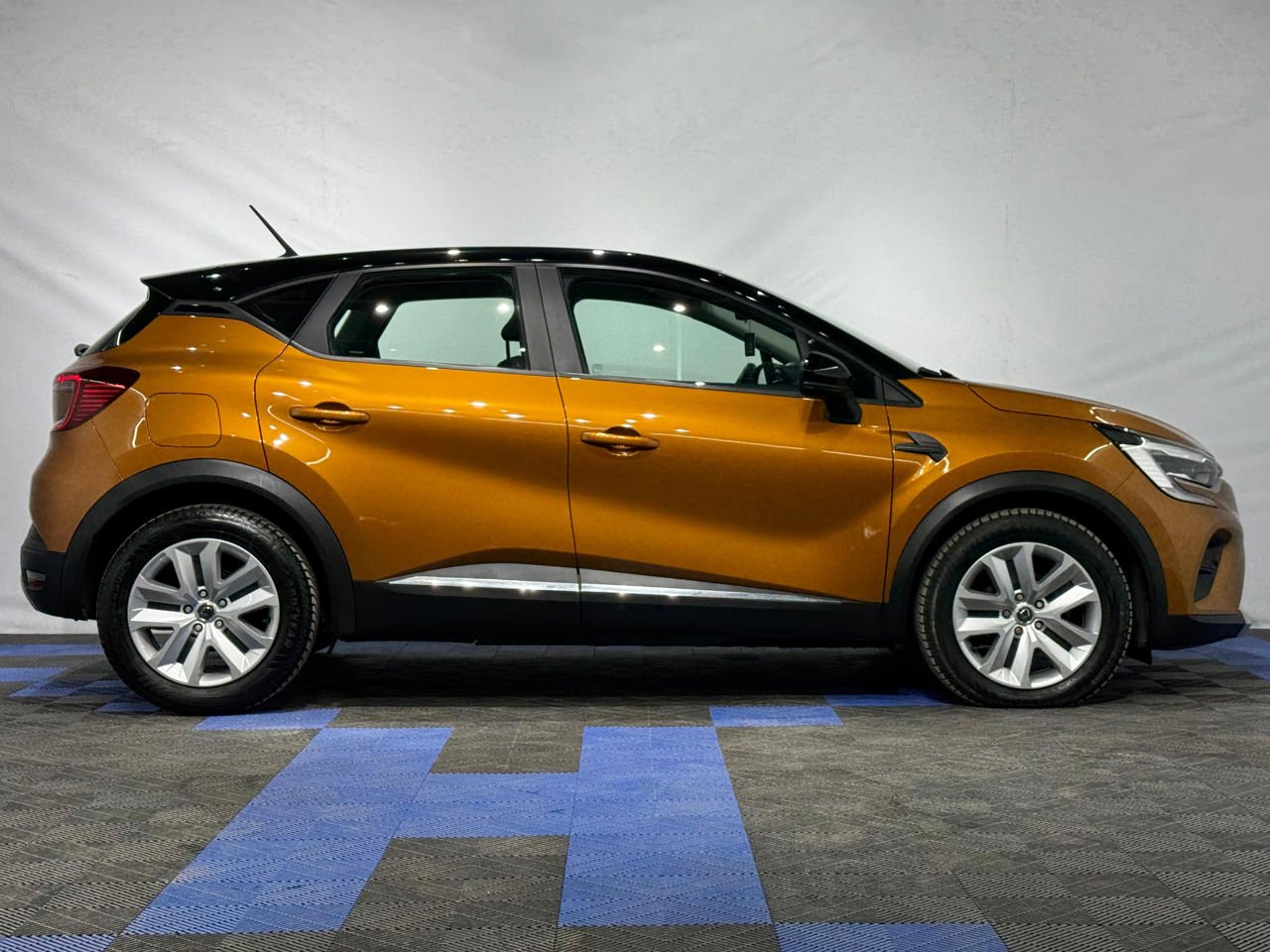 Renault Captur I (2013 - ) image
