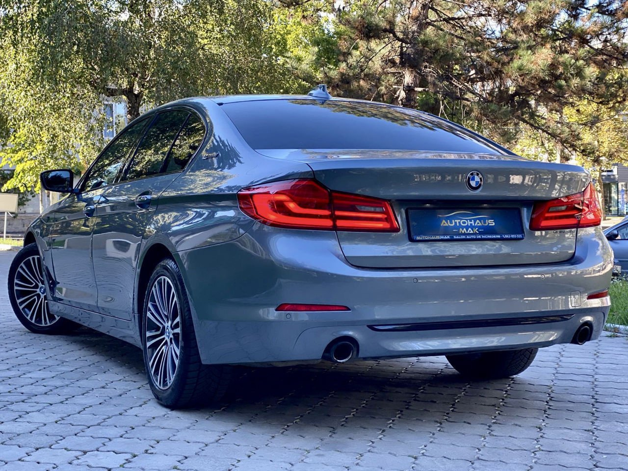BMW 5 Series G30 (2017 - ) image