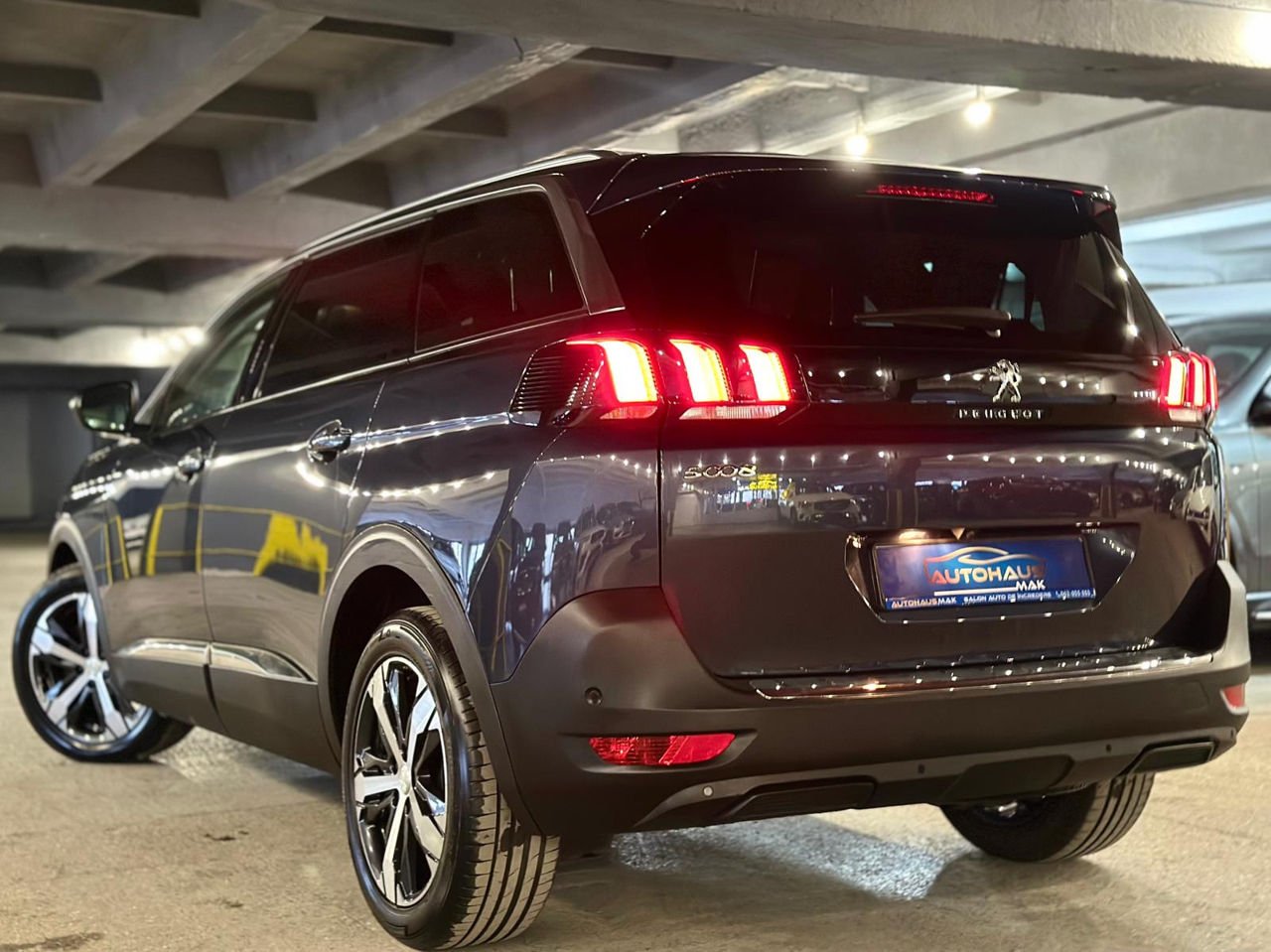 Peugeot 5008 II (2017 - ) image