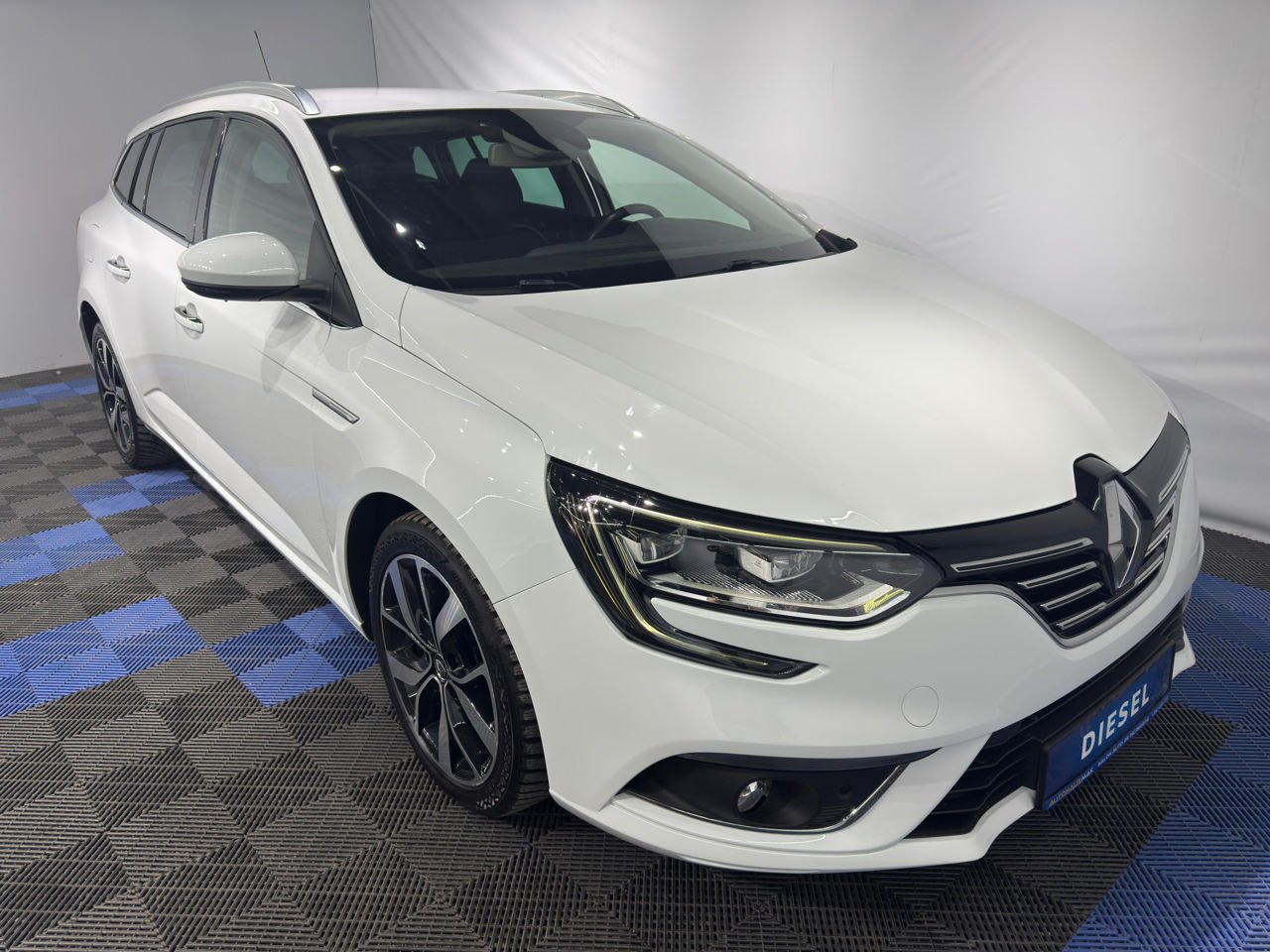 Renault Megane IV (2016 - ) image