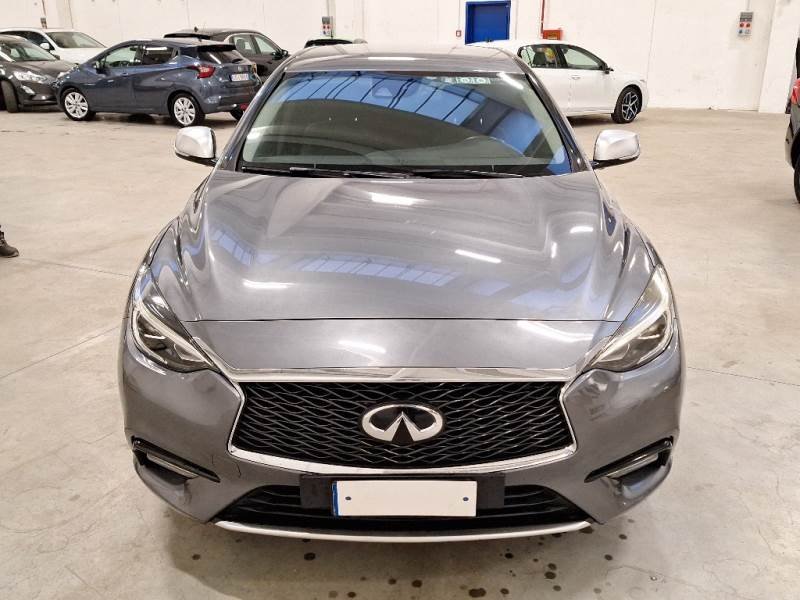 Infiniti Q30 I (2015 - 2020) image