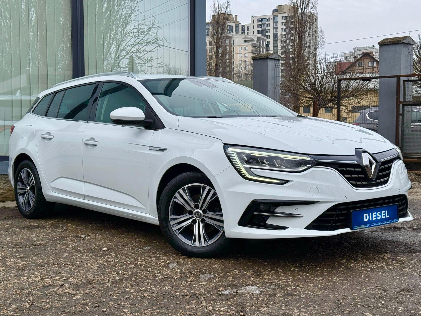 Renault Megane IV (2016 - ) image