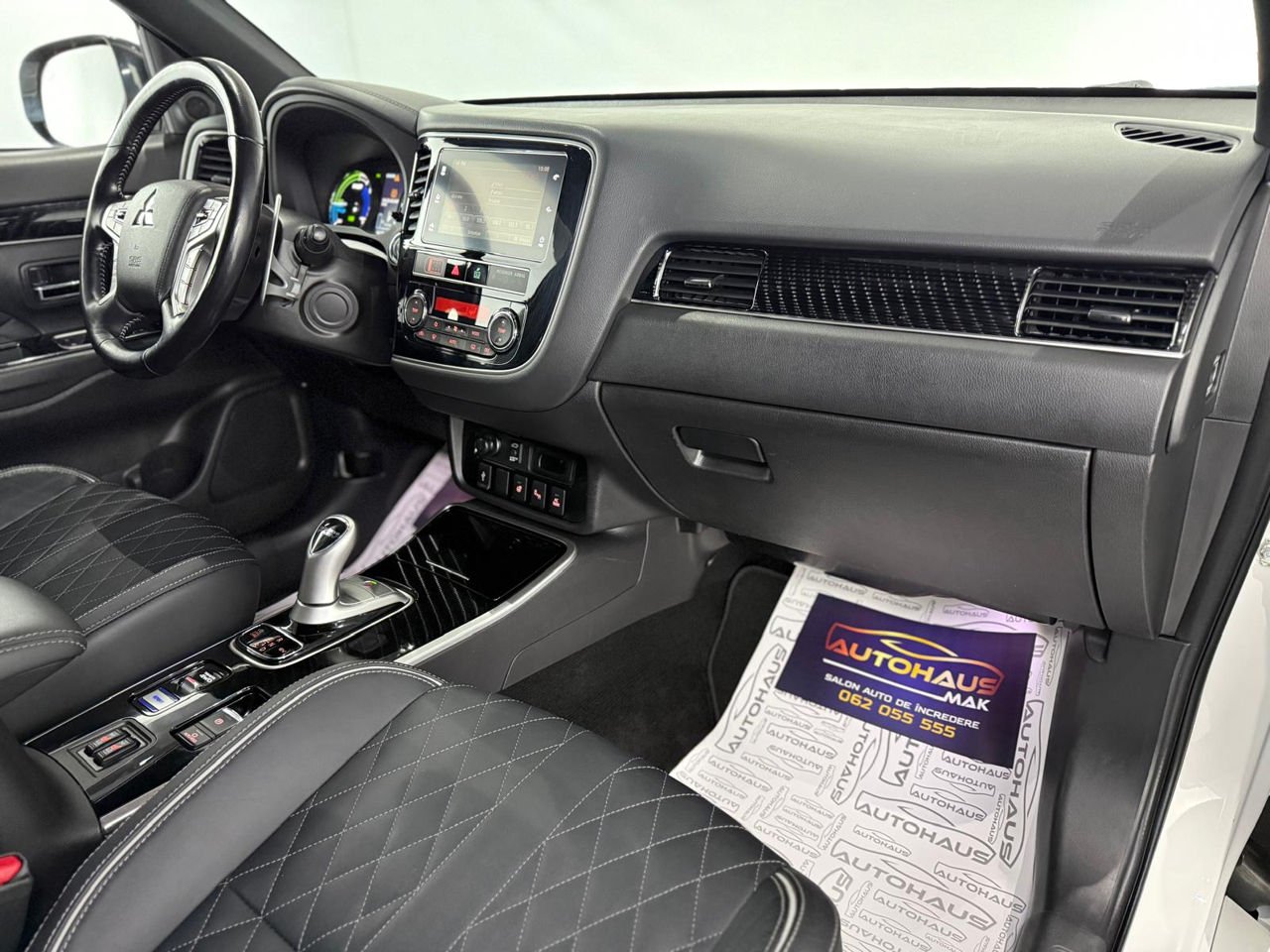 Mitsubishi Outlander I (2013 - 2018) image