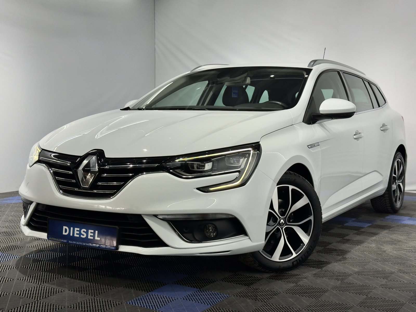 Renault Megane IV (2016 - ) image