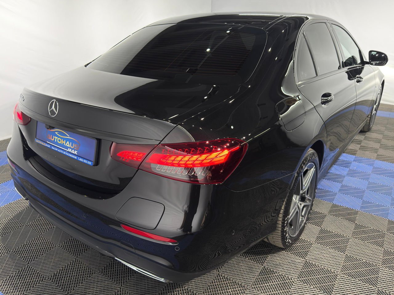 Mercedes-Benz E-Class W212 (2009 - 2016) image