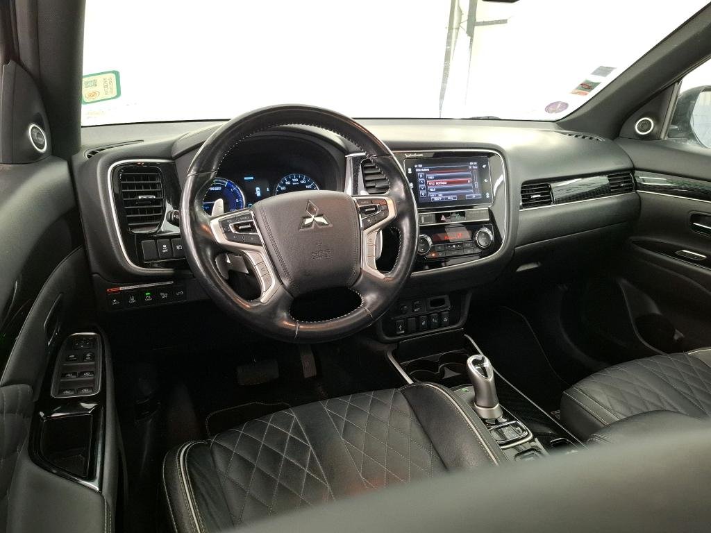 Mitsubishi Outlander III (2012 - 2021) image