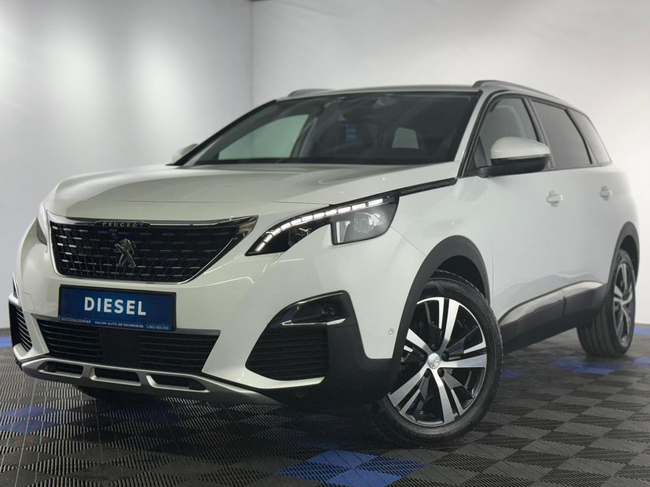 Peugeot 5008 II (2017 - ) image