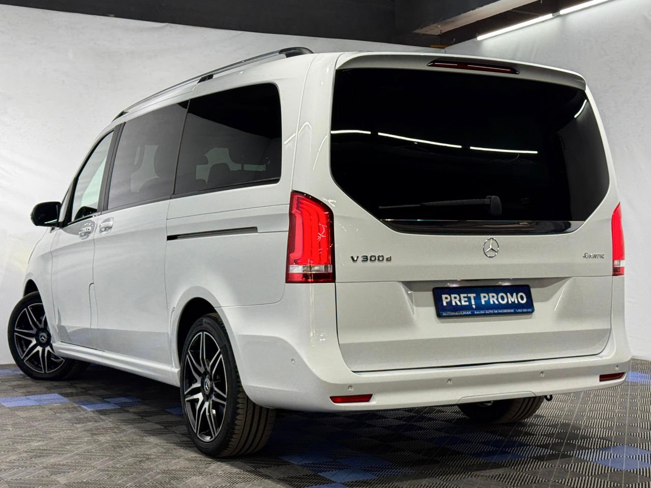 Mercedes-Benz V-Class W447 (2014 - ) image