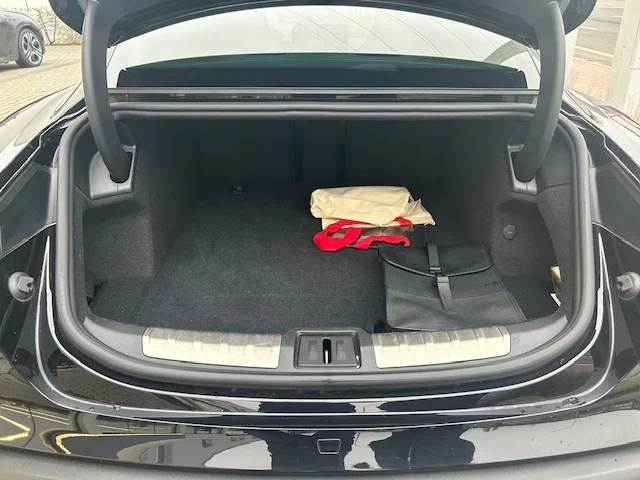 Porsche Taycan I (2019 - ) image